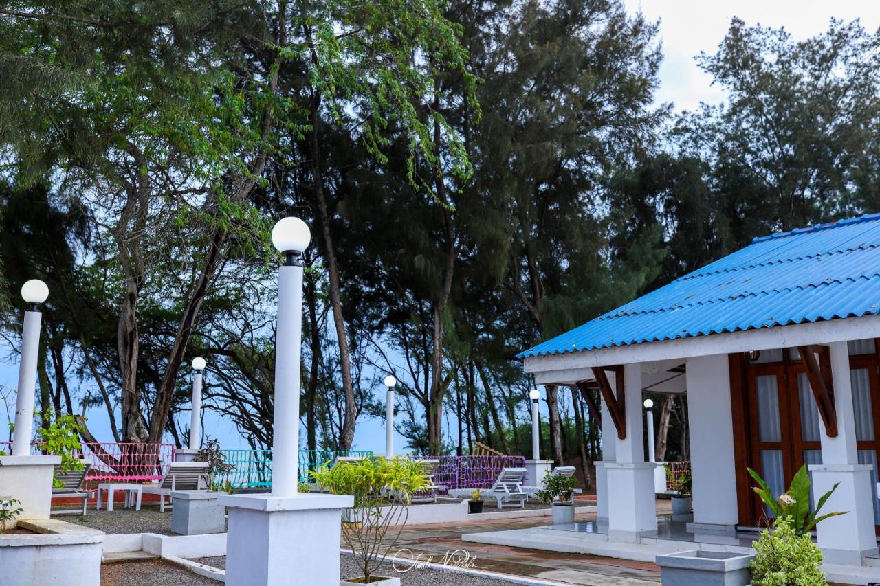 Ceylonta Beach Resort And Spa Хамбантота Екстер'єр фото