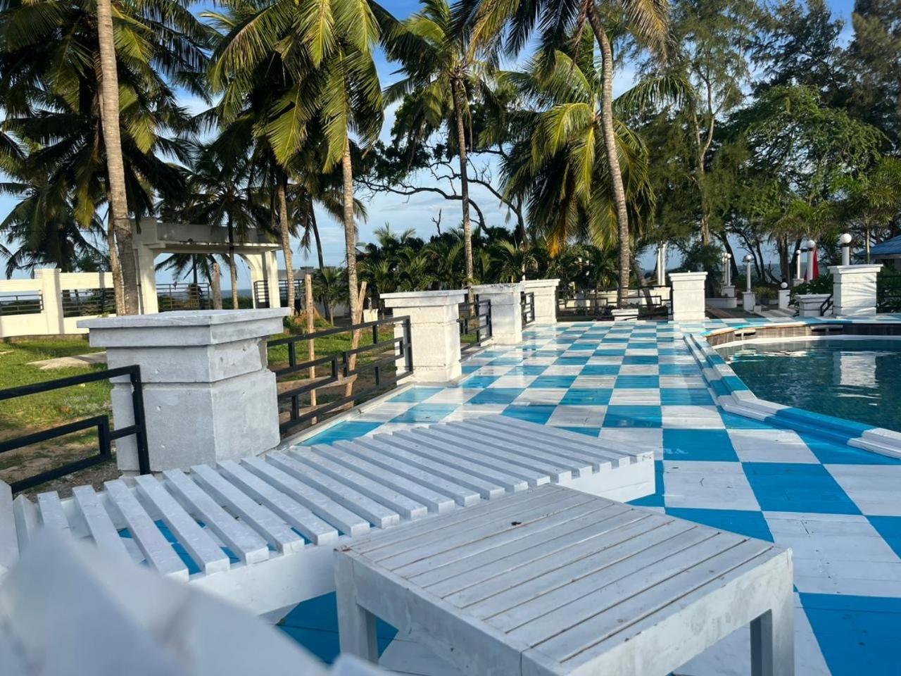 Ceylonta Beach Resort And Spa Хамбантота Екстер'єр фото